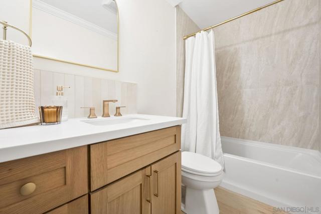 MLS #250038833SD image #17