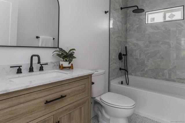 MLS #250038886SD image #14