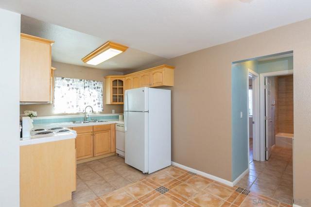 MLS #250038905SD image #10