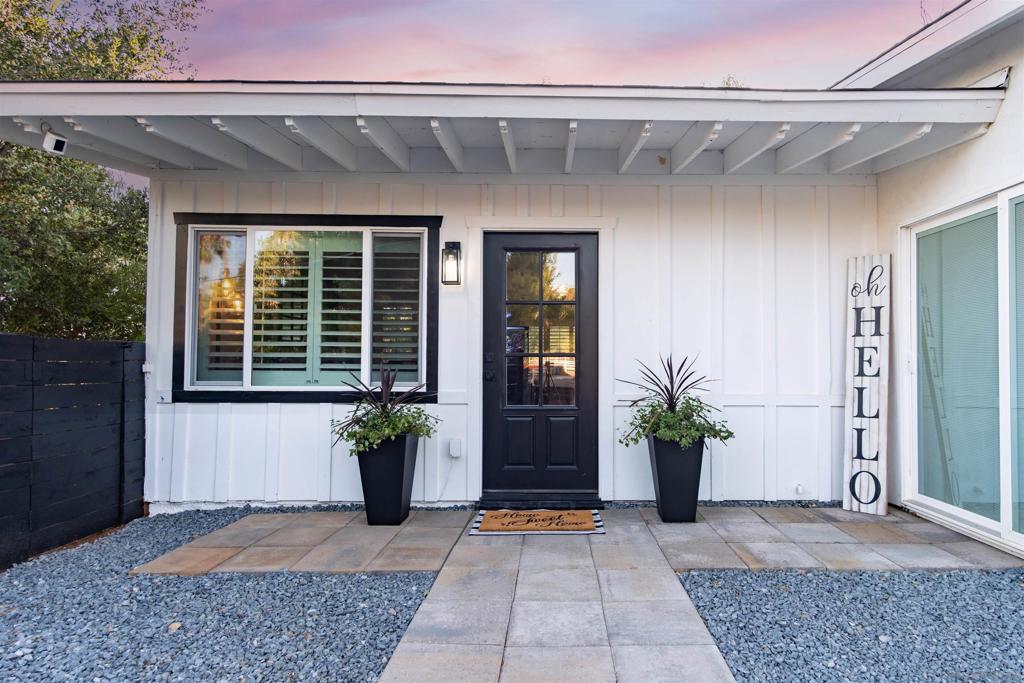 MLS #250038919SD image #1