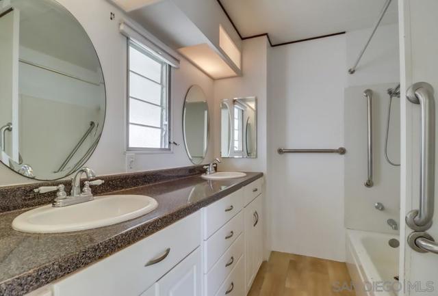 MLS #250038938SD image #14