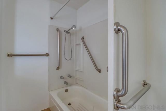 MLS #250038938SD image #15