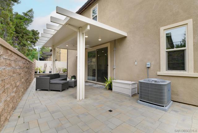 MLS #250038957SD image #11
