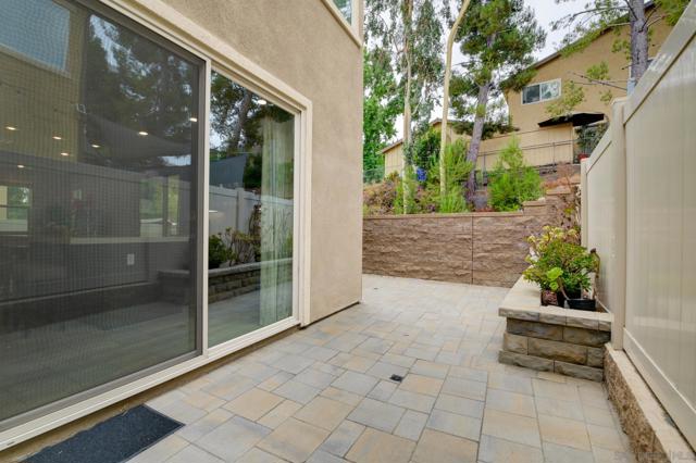 MLS #250038957SD image #12