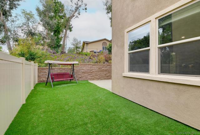 MLS #250038957SD image #13