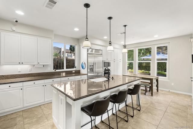 MLS #250039029SD image #14