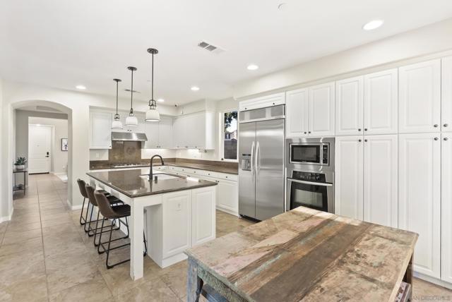 MLS #250039029SD image #16