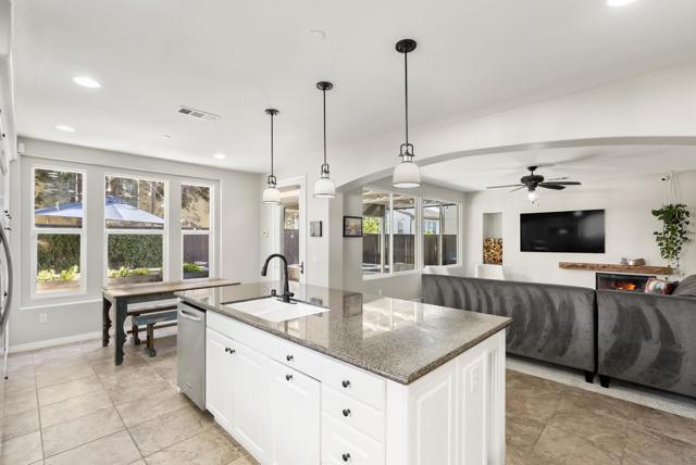 MLS #250039029SD image #19