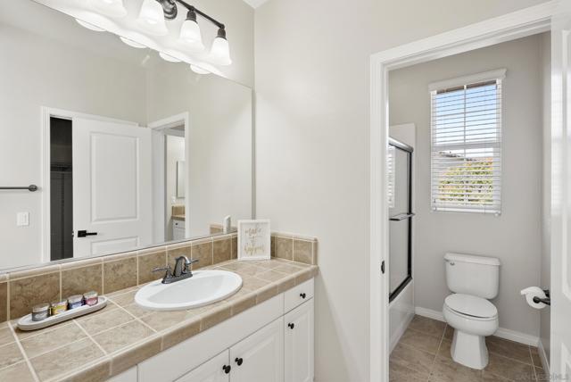 MLS #250039029SD image #32