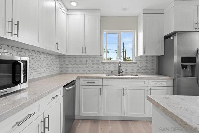 MLS #250039047SD image #11