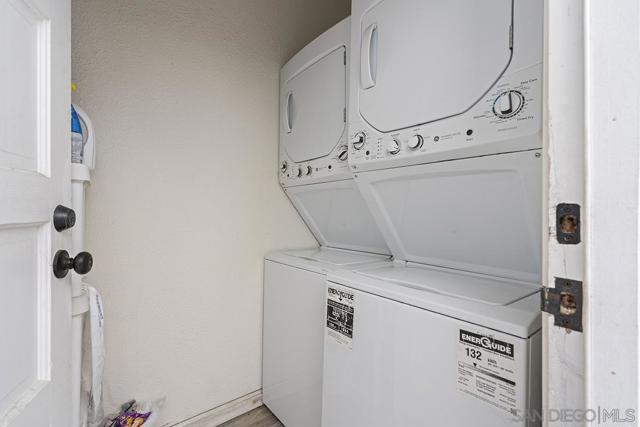 MLS #250039047SD image #23