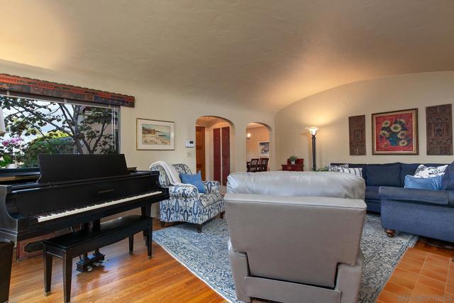 MLS #250039048SD image #74