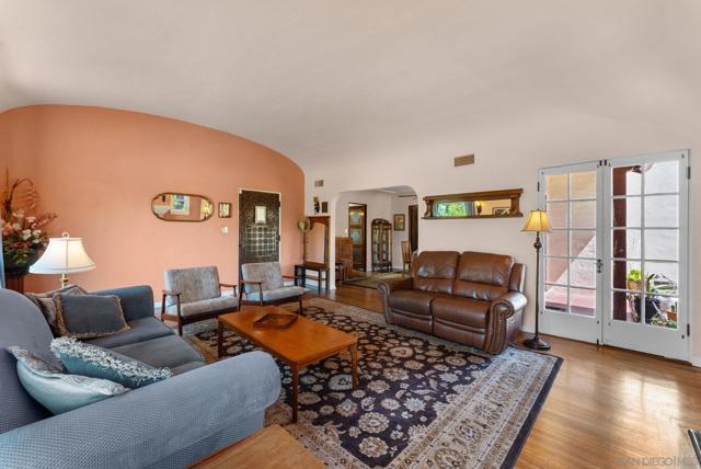 MLS #250039080SD img 6