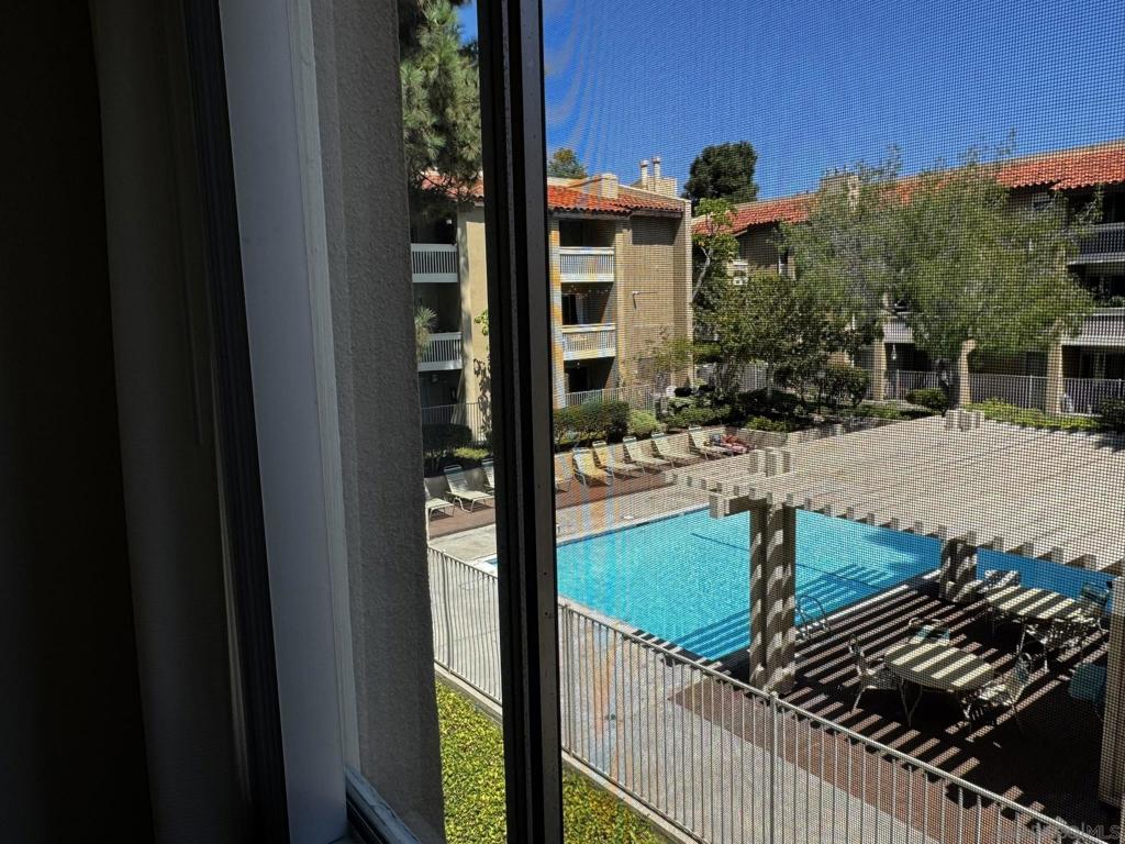 MLS #250039206SD image #16