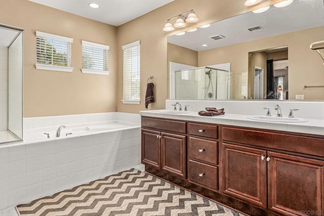 MLS #250039222SD image #14