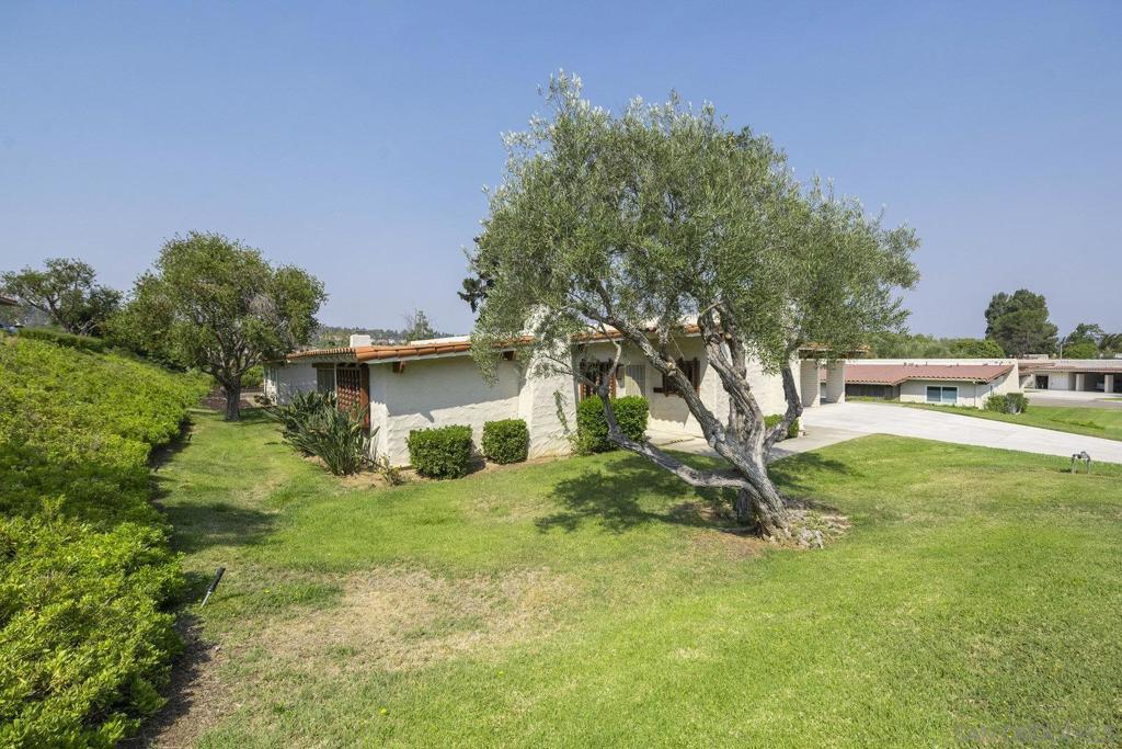 MLS #250039231SD image #16