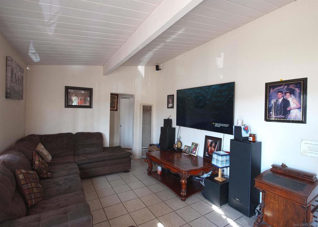 MLS #250039258SD image #13