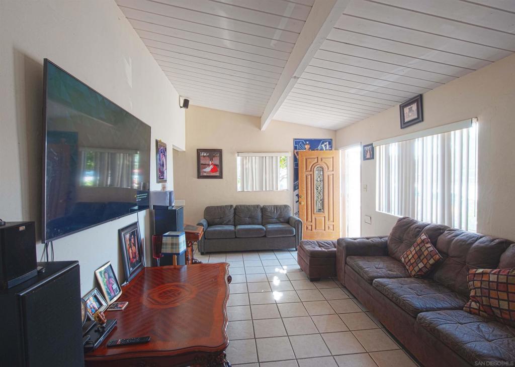 MLS #250039258SD image #14