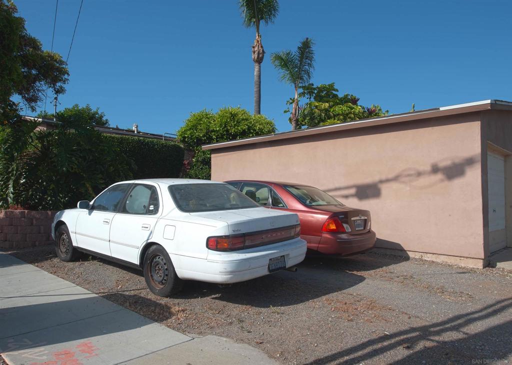 MLS #250039258SD image #16