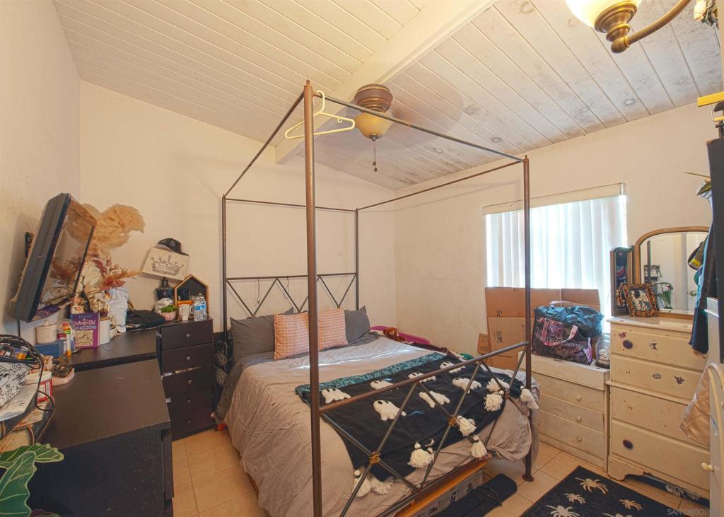 MLS #250039258SD image #9