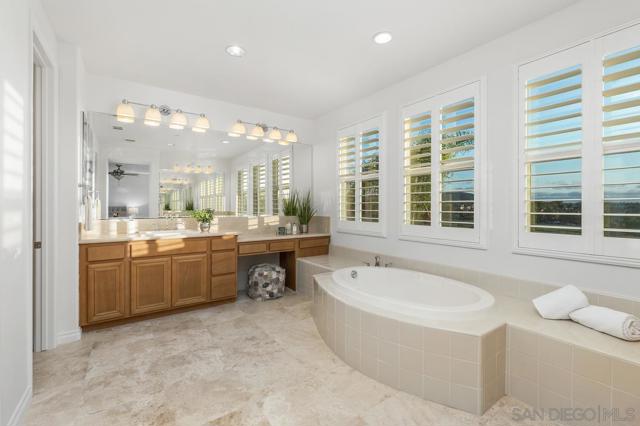 MLS #250039367SD image #25