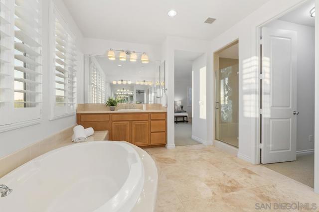 MLS #250039367SD image #26