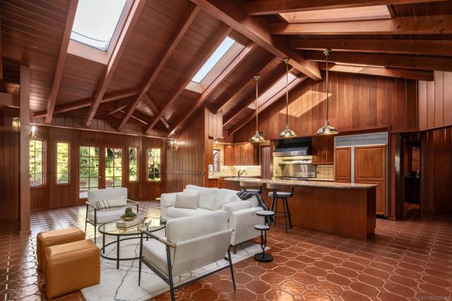 MLS #250039500SD image #12