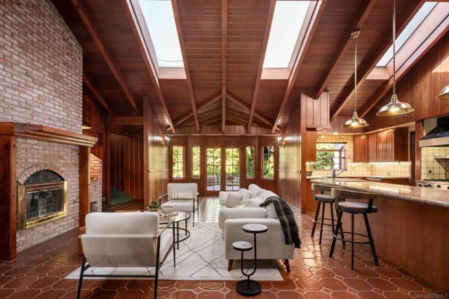 MLS #250039500SD image #13