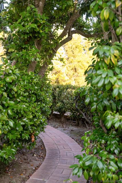 MLS #250039500SD image #26