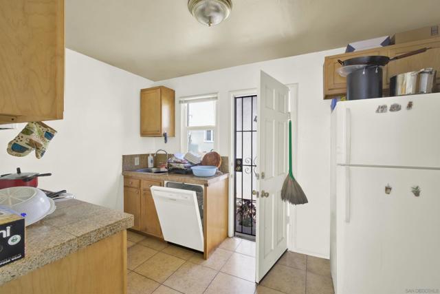 MLS #250039502SD image #23