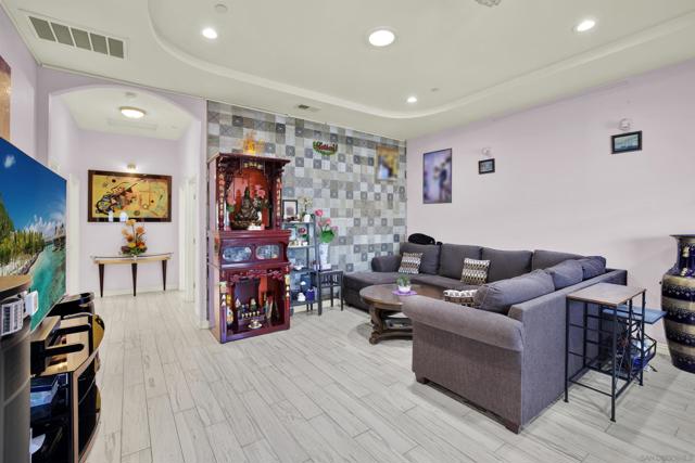 MLS #250039502SD image #9