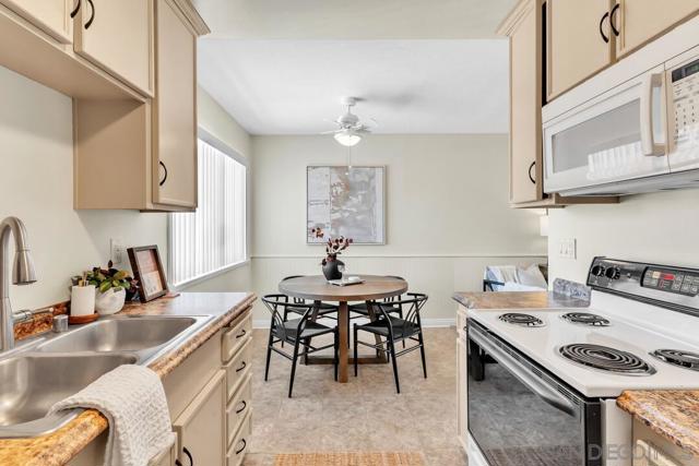 MLS #250039682SD image #9