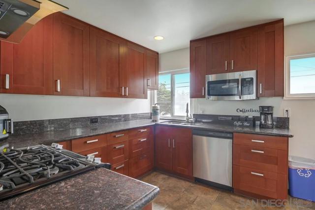 MLS #250039711SD image #14