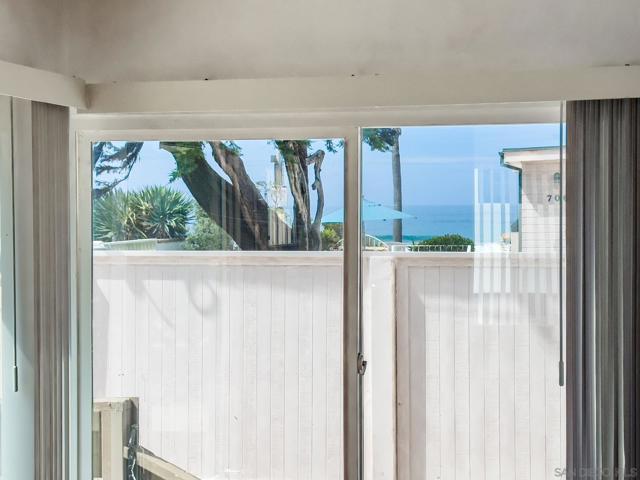 MLS #250039711SD image #30