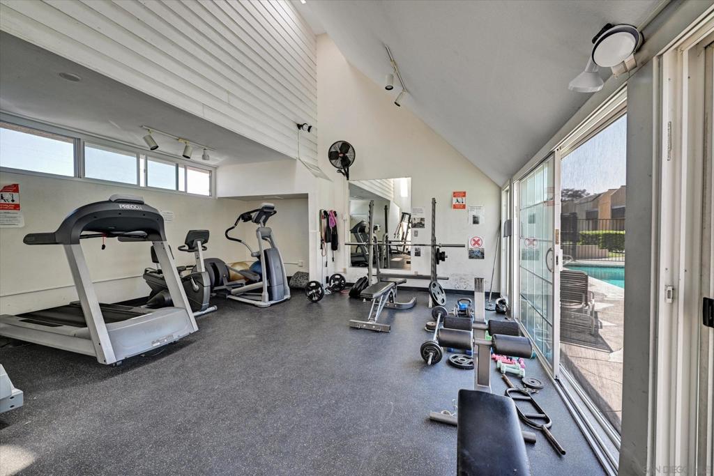 MLS #250039723SD image #23