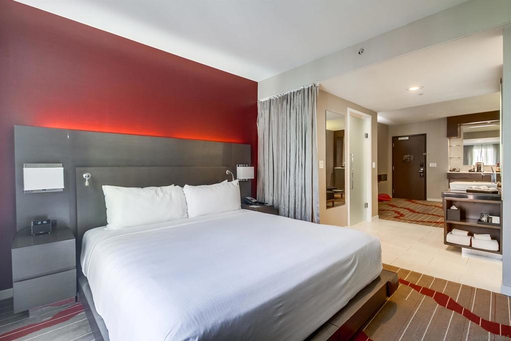 MLS #250039776SD image #5