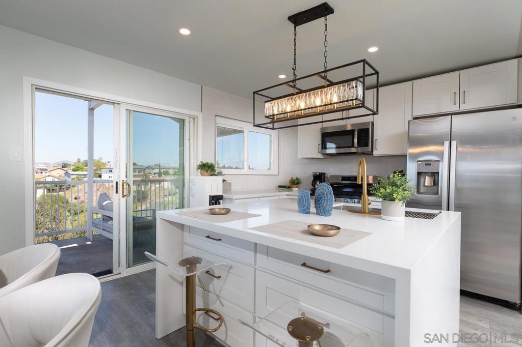 MLS #250040077SD image #1