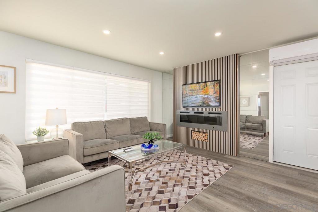 MLS #250040077SD image #13