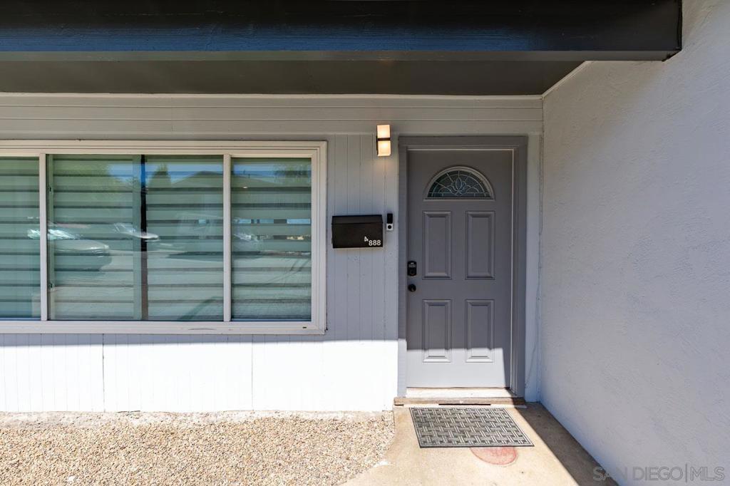 MLS #250040077SD image #15