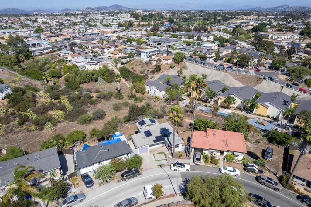 MLS #250040077SD image #26