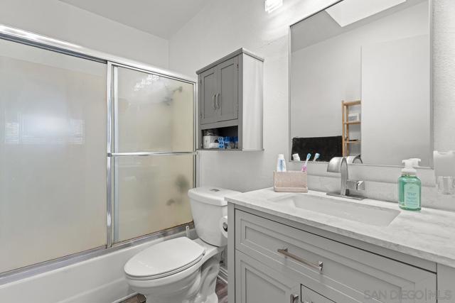 MLS #250040352SD image #14