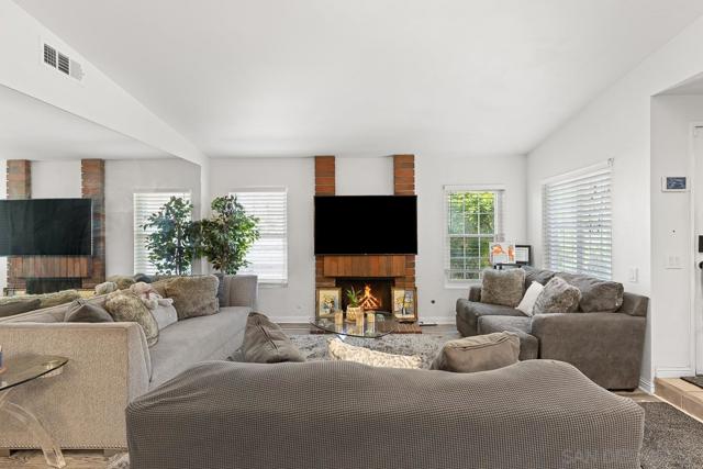 MLS #250040352SD image #3