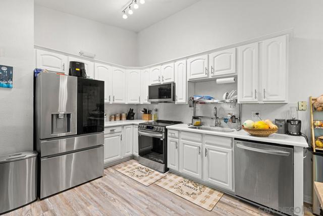 MLS #250040352SD image #5