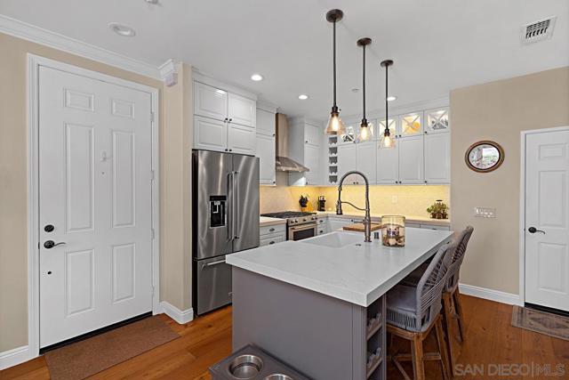 MLS #250040361SD image #16