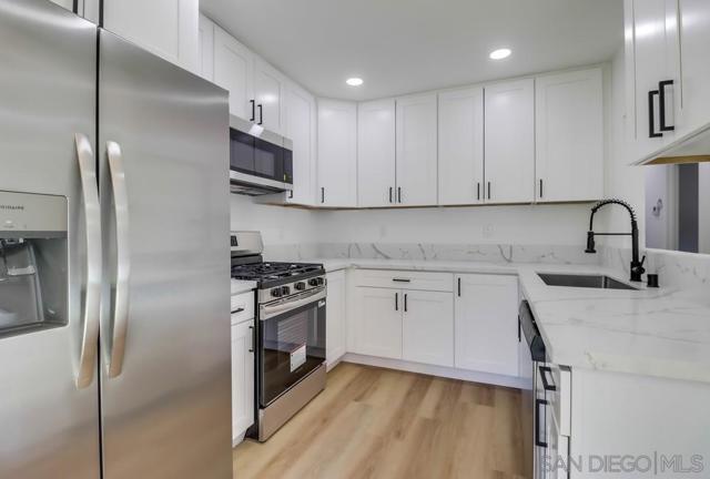 MLS #250040475SD image #33