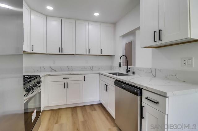 MLS #250040475SD image #34