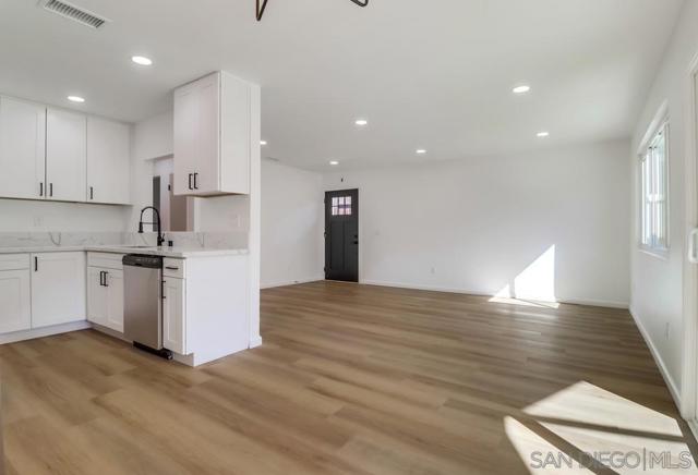 MLS #250040475SD image #36