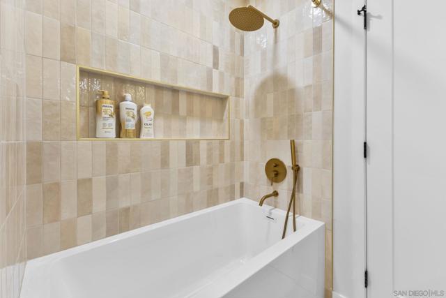 MLS #250040585SD image #40