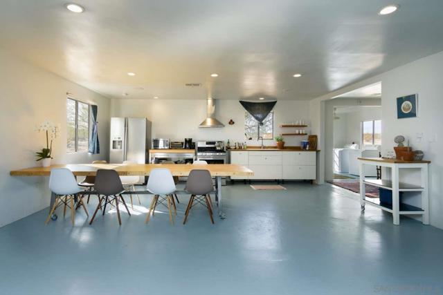 MLS #250040611SD image #11