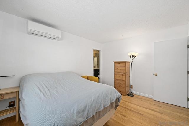 MLS #250040617SD image #11